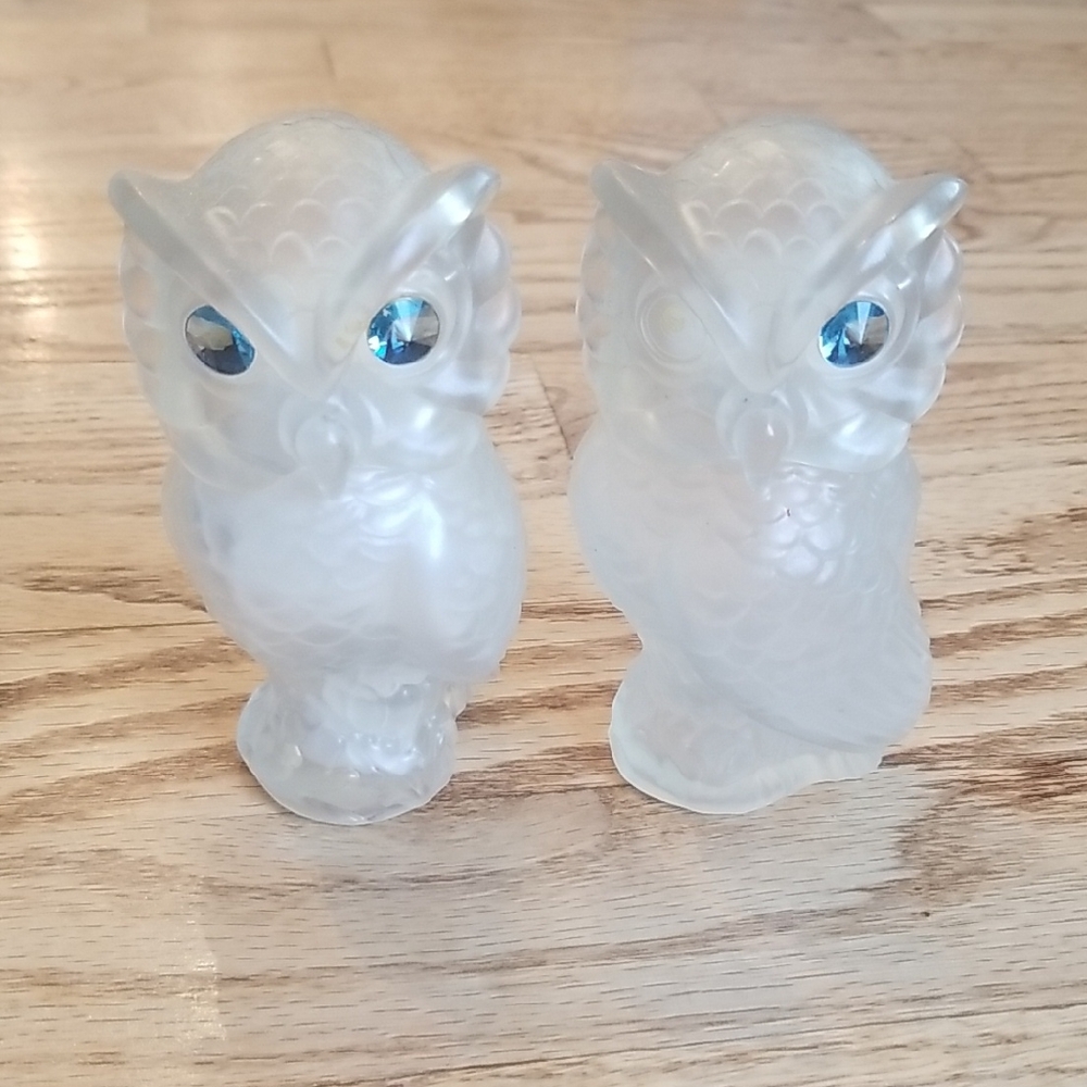 Avon Glass Crystal Owl Power Figurines Vintage Grannycore Art Deco Collectible